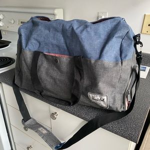 Herschel Novel Duffle - in denim